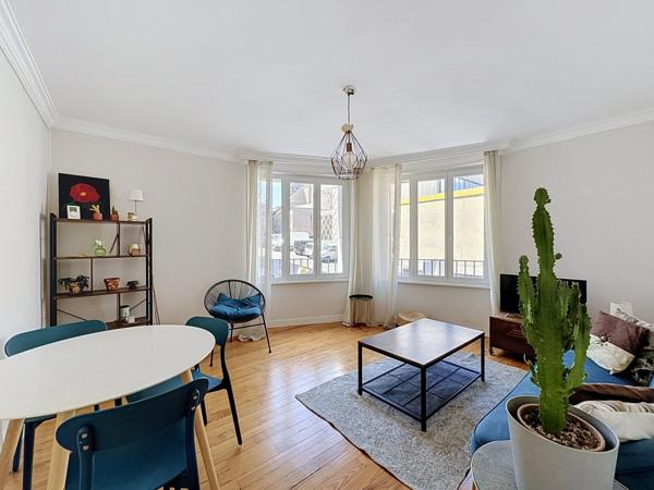 EXCLUSIVITÉ : À LOUER CHARMANT APPARTEMENT T4, MEUBLÉ