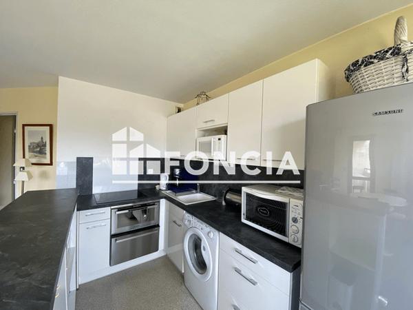 Location Appartement meublé 3 pièces 62.02 m² - 19 RUE PAUL EMILE VICTOR La Rochelle 17000