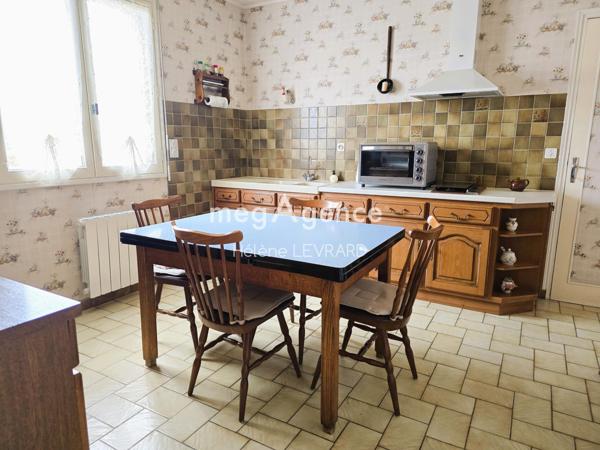 Maison à EVRON, 53600 - 5 pièces 83m²