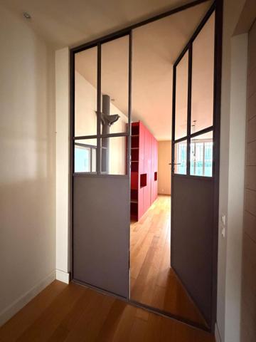 Loft dans le quartier Dunois.