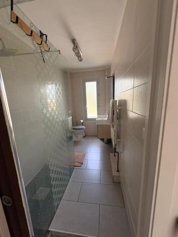 T3 entièrement rénové avec balcon, garage et cave – Francheville 69340