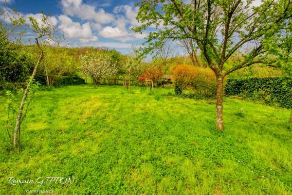 Maison à vendre - 5 pièces 123m2 - sous-sol complet et grand terrain