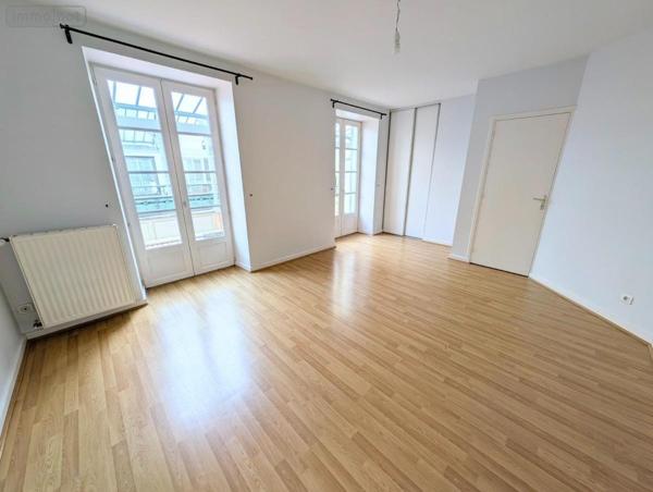 Appartement à vendre à Vichy dans l'Allier (03200), ref : 03019-146