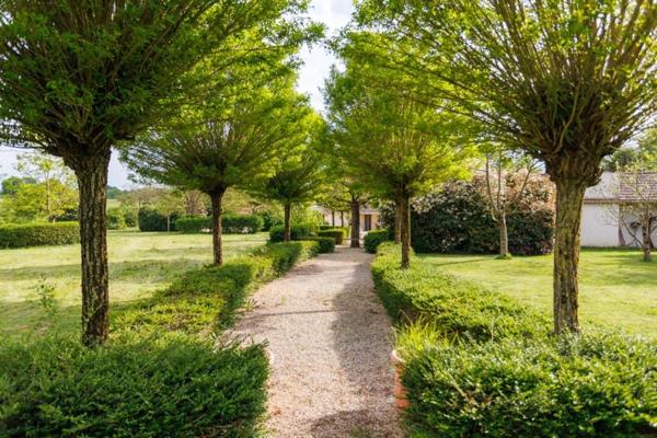 Propriété à vendre 8 pièces, 10 min de Paray Le Monial(71)