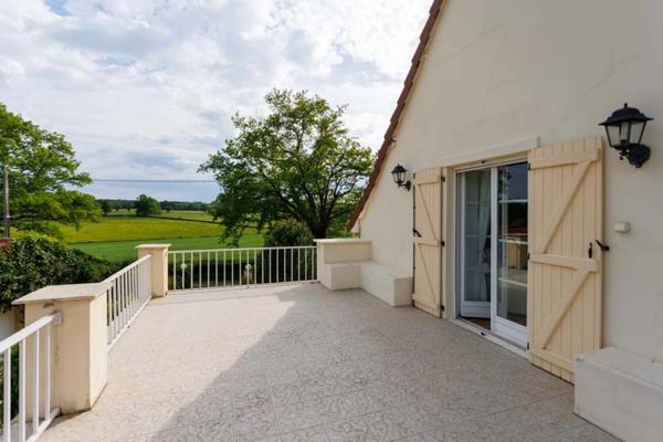 Propriété à vendre 8 pièces, 10 min de Paray Le Monial(71)