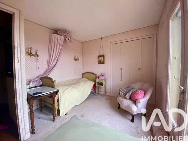 Maison à vendre 5 pièces 144 m² Saint-Hilaire-de-Lusignan