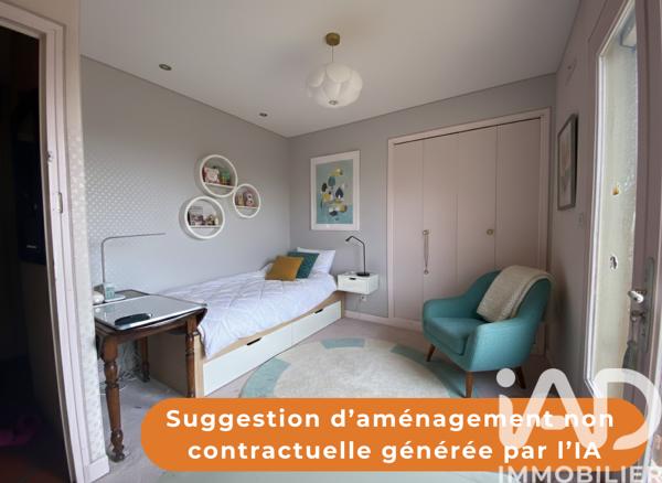 Maison à vendre 5 pièces 144 m² Saint-Hilaire-de-Lusignan
