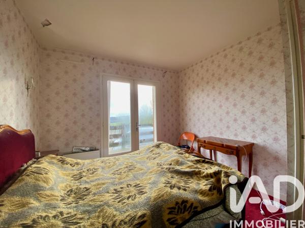 Maison à vendre 5 pièces 144 m² Saint-Hilaire-de-Lusignan