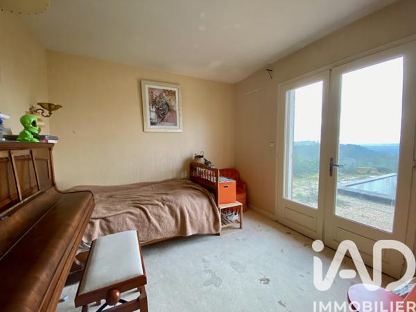 Maison à vendre 5 pièces 144 m² Saint-Hilaire-de-Lusignan