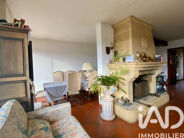 Maison à vendre 5 pièces 144 m² Saint-Hilaire-de-Lusignan