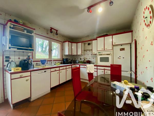 Maison à vendre 5 pièces 144 m² Saint-Hilaire-de-Lusignan