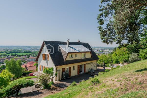 Maison de 241 m²