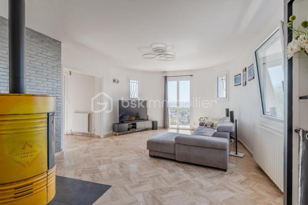 Maison de 241 m²