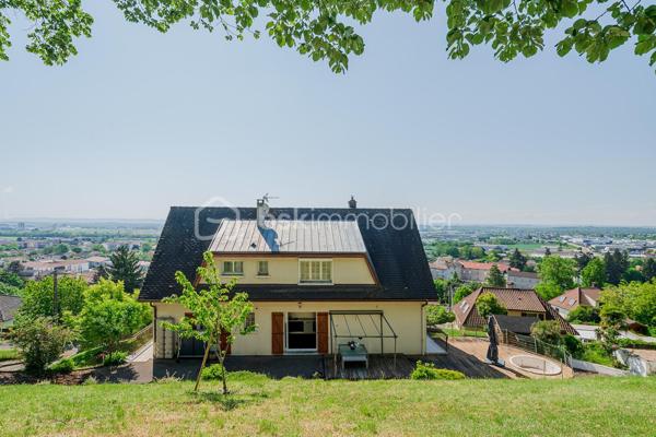 Maison de 241 m²