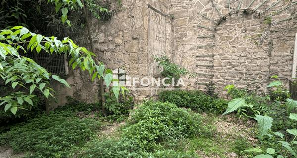 À vendre Local commercial 100 m² - Avignon 84000