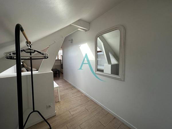 L'ADRESSE VOUS PROPOSE UN STUDIO MEUBLE IDEAL POUR UN ETUDIANT PROCHE DE ROUELLES A €/ MOIS TOUTES CHARGES COMPRISES