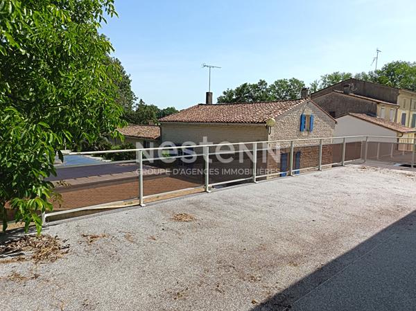 Propriété Magne 8 pièce(s) 166 m², 4 chambres, terrain de 9 650 m².