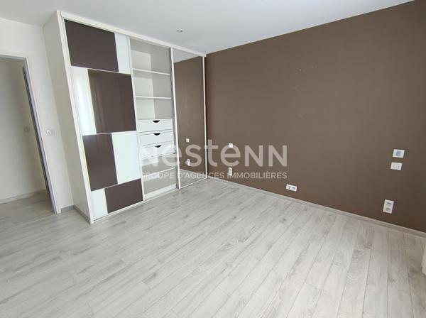 Propriété Magne 8 pièce(s) 166 m², 4 chambres, terrain de 9 650 m².