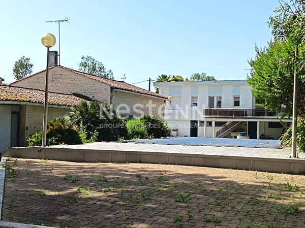 Propriété Magne 8 pièce(s) 166 m², 4 chambres, terrain de 9 650 m².