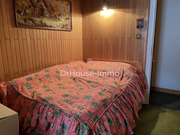 Immeuble à vendre 11 pièces de 216 m²