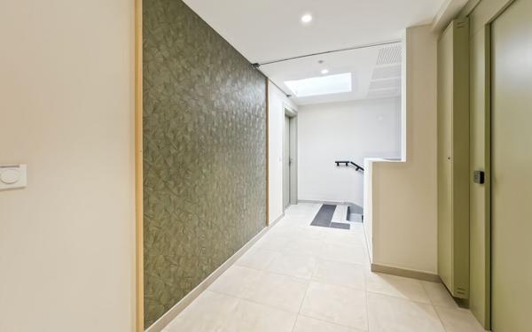 Appartement à vendre    3 pièces • 62 m2 Fréjus