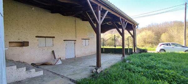 BELLE MAISON DE MAÏTRE  DANS SON ENVIRONNEMENT PRESERVE