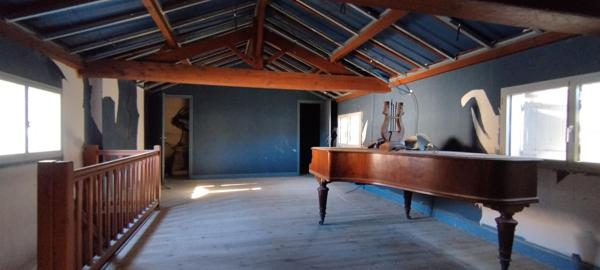 BELLE MAISON DE MAÏTRE  DANS SON ENVIRONNEMENT PRESERVE