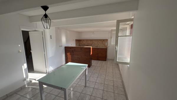 Maison  4 pièce(s)  2 chambre(s)  84 m²