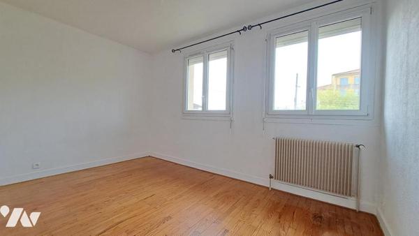 MAISON SUR SOUS SOL 3 CHAMBRES+BUREAU TERRASSE GARAGE