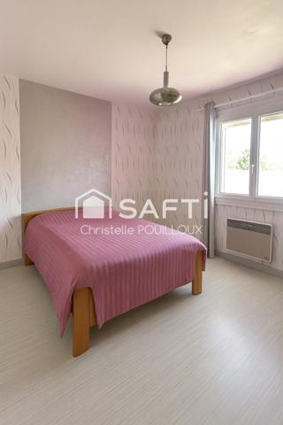 Maison de plain-pied, 4 chambres, véranda et piscine