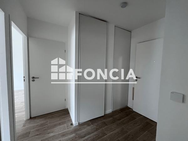 Location Appartement 3 pièces 69.01 m² - Laval 53000