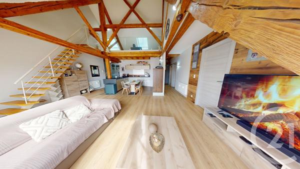 Appartement F4 à vendre  5 pièces - 89,32 m2 FRASNE - 25