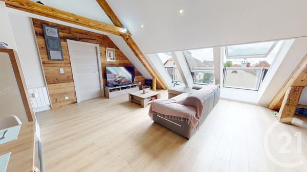 Appartement F4 à vendre  5 pièces - 89,32 m2 FRASNE - 25