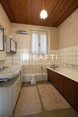 Maison individuelle dans un quartier calme proche des frontières et des grands axes routiers