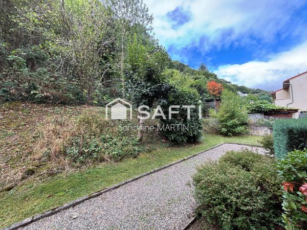 Appart T3 RDC surélevé, 77m2, cave et parking.