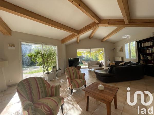 Maison traditionnelle 5 pièces de 171 m² à Ceyreste (13600)