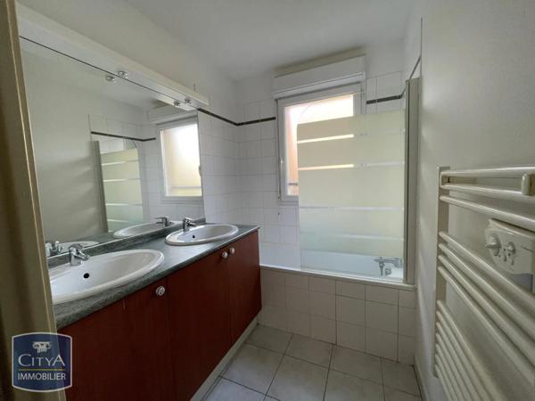 Appartement à louer 3 pièces 65m²