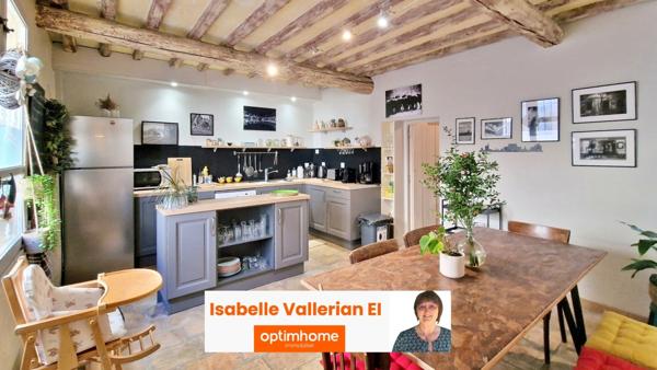 A vendre Aigues-Mortes (Gard)  - Maison de caractère intra-muros 6 pièces avec patio