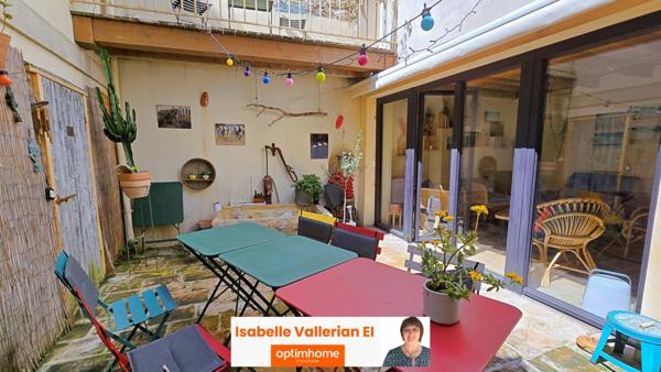 A vendre Aigues-Mortes (Gard)  - Maison de caractère intra-muros 6 pièces avec patio