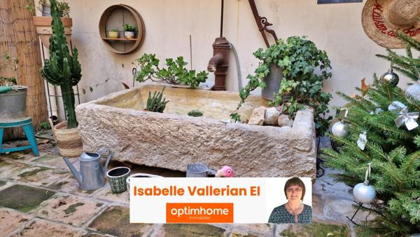 A vendre Aigues-Mortes (Gard)  - Maison de caractère intra-muros 6 pièces avec patio