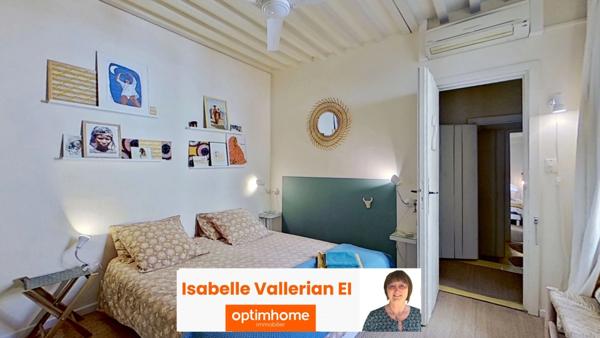 A vendre Aigues-Mortes (Gard)  - Maison de caractère intra-muros 6 pièces avec patio