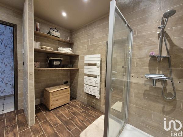 Maison 5 pièces de 158 m² à Saint-Julien-du-Sault (89330)