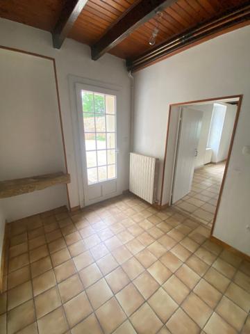 Maison Aigondigné 7 pièces 186m2