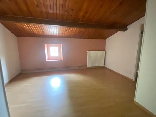 Maison Aigondigné 7 pièces 186m2