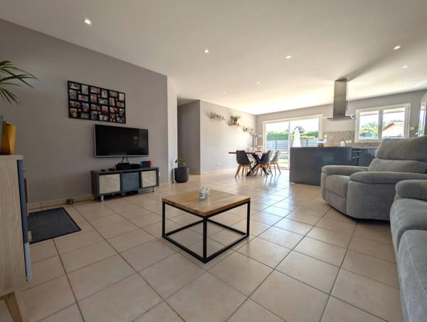 Maison à vendre 5 pièces MABLY (42)