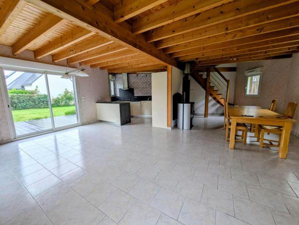 44420 MESQUER - MAISON avec vie de plain pied - 5 chambres