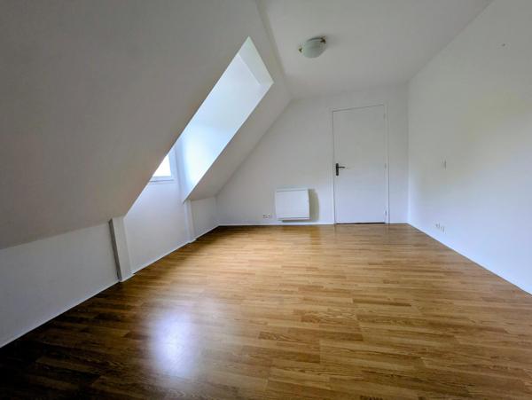 44420 MESQUER - MAISON avec vie de plain pied - 5 chambres