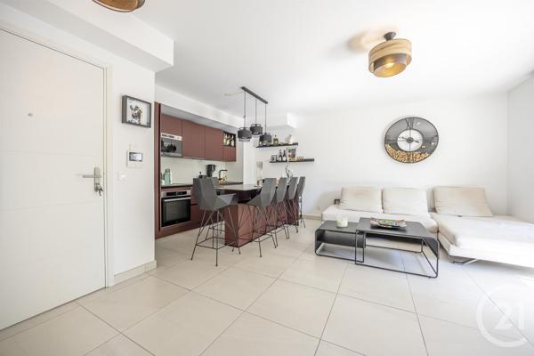 Appartement F2 à vendre  2 pièces - 45 m2 LE GOLFE JUAN - 06
