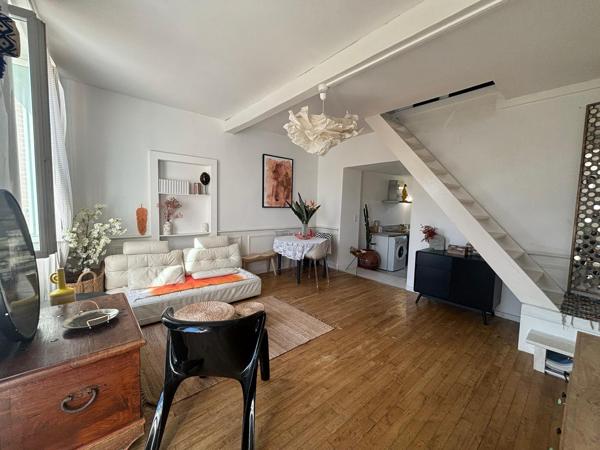 Maison
         3 pièces
        - 85 m² Exclusivité 229 000 € *