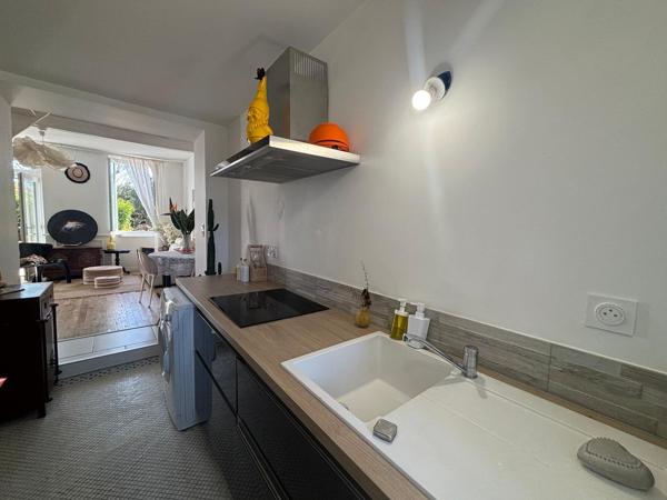 Maison
         3 pièces
        - 85 m² Exclusivité 229 000 € *